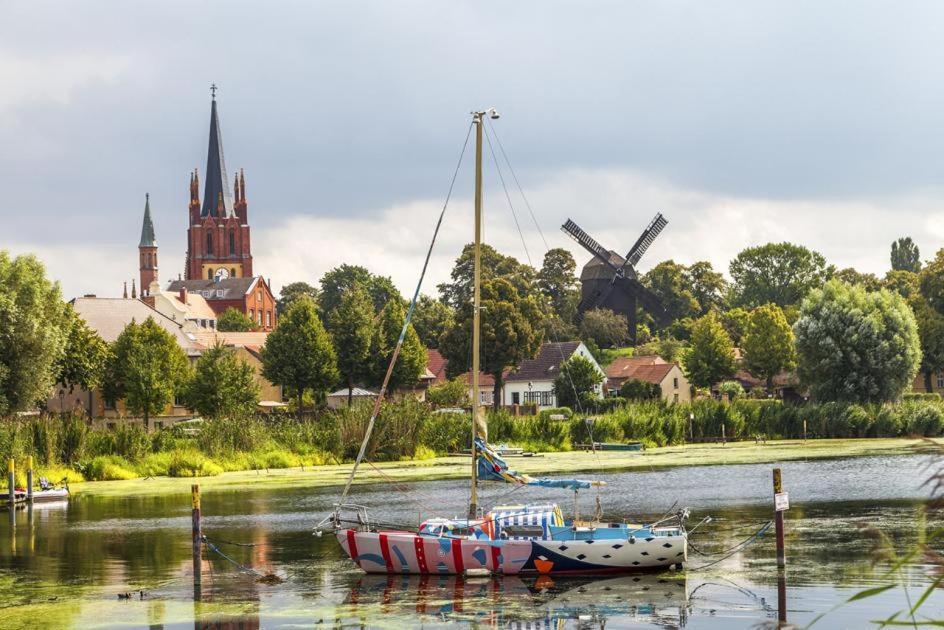 Ferienwohnung 2 Werder  Bagian luar foto